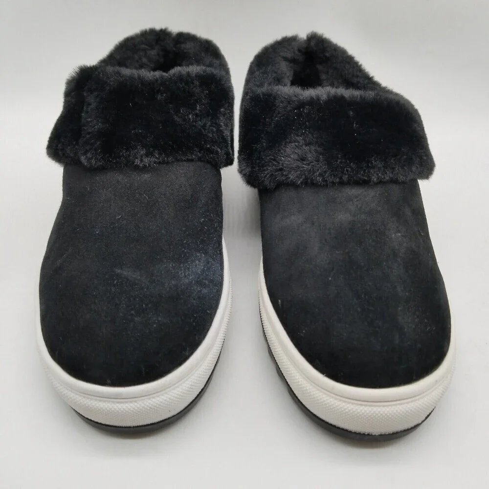 BLONDO Women Suri Waterproof Slip-on Sneaker In Black‎ Suede 5.5
